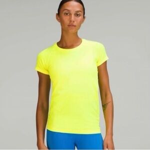 Swiftly Tech Short-Sleeve Shirt 2.0 
Hip Length in neon yellow